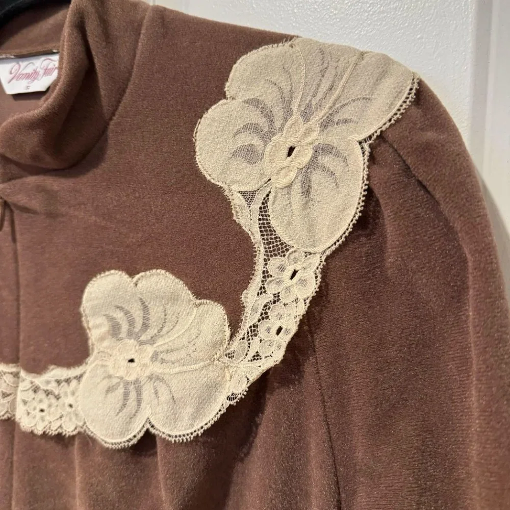 Vintage Vanity Fair Lace Velour Night Gown - Size Small‎